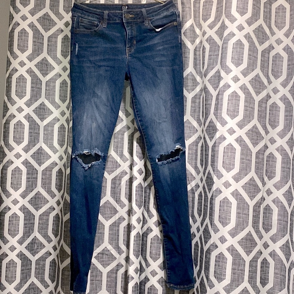 GAP - Distressed Jegging
